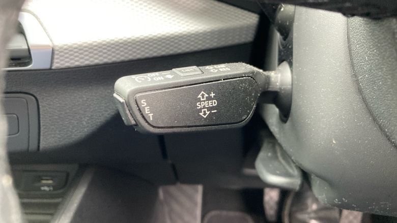 Audi Q2 35 TFSI Sport 5dr S Tronic Petrol Estate